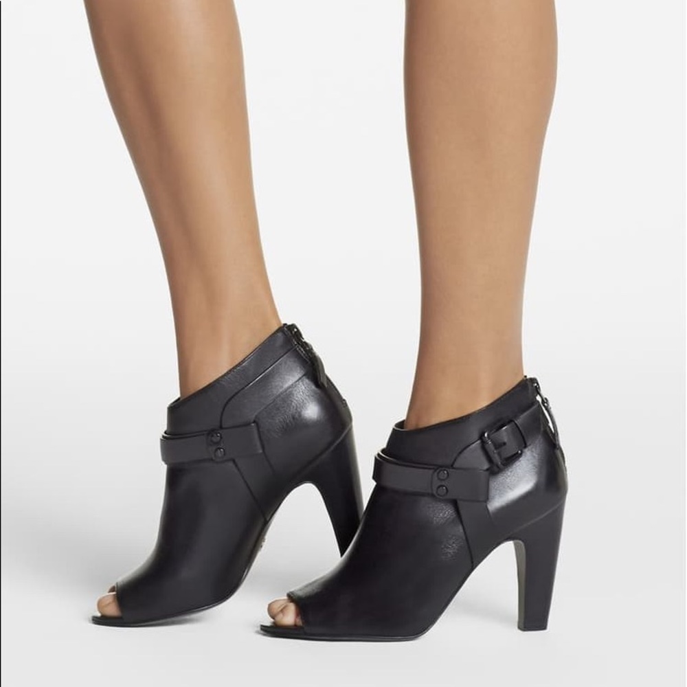 VC Signature Nikolette Peep Toe Booties
